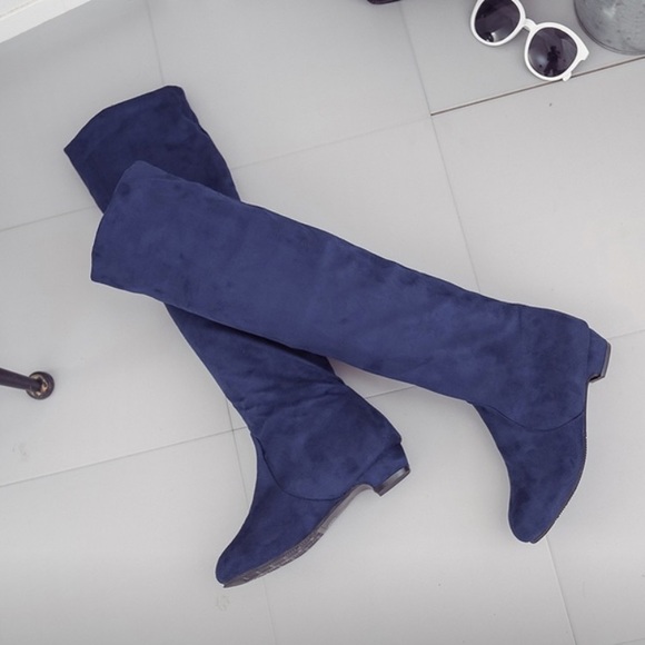 Boots - Picture 4 of 5